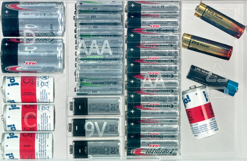 Batterilåda 6 fack Plast1