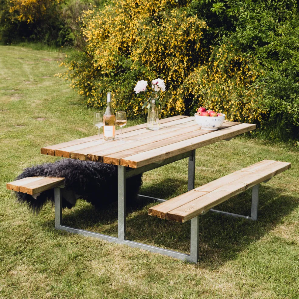 Bord-/bänkset Ydun Furu 175 x 140 cm Hortus