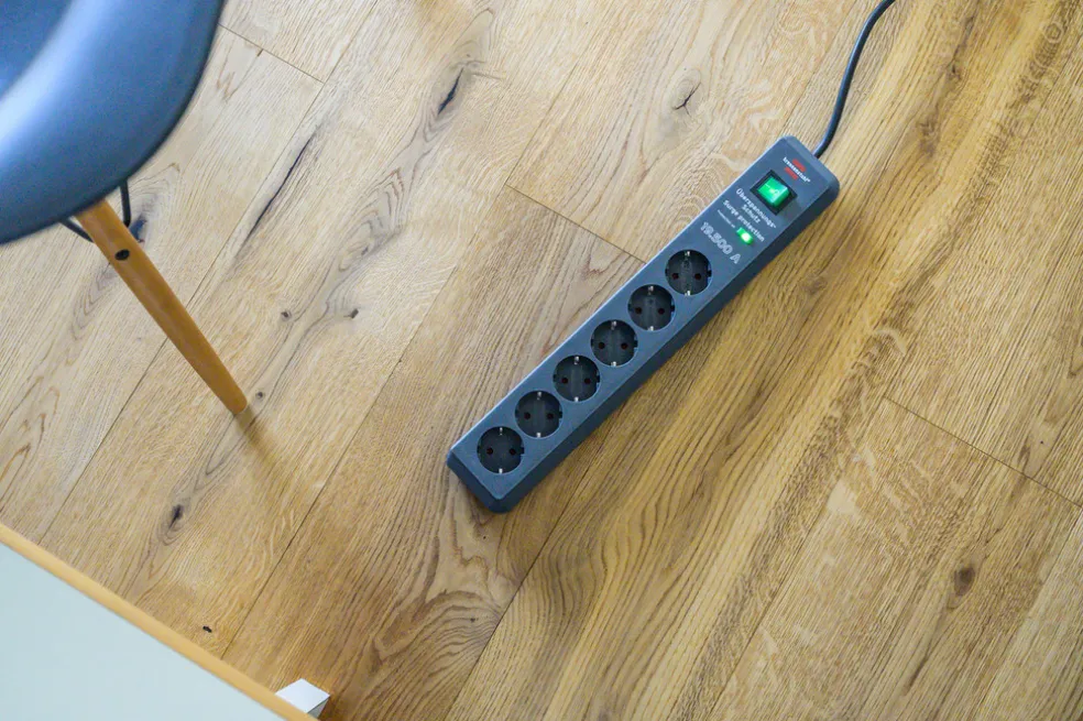 Grenuttag 6-vägs Secure-Tec Brennenstuhl