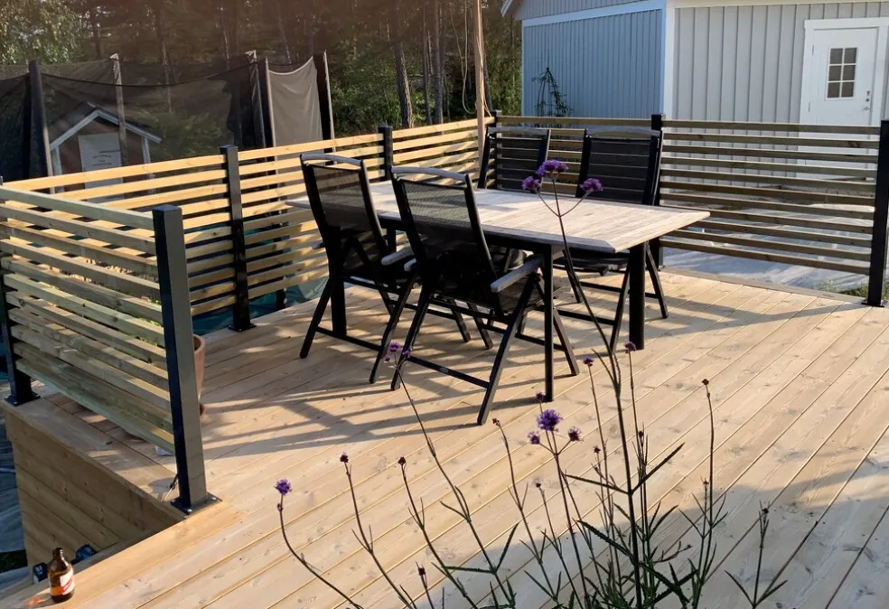 Hörnstolpe Harstena Svart 880 mm Steel Design
