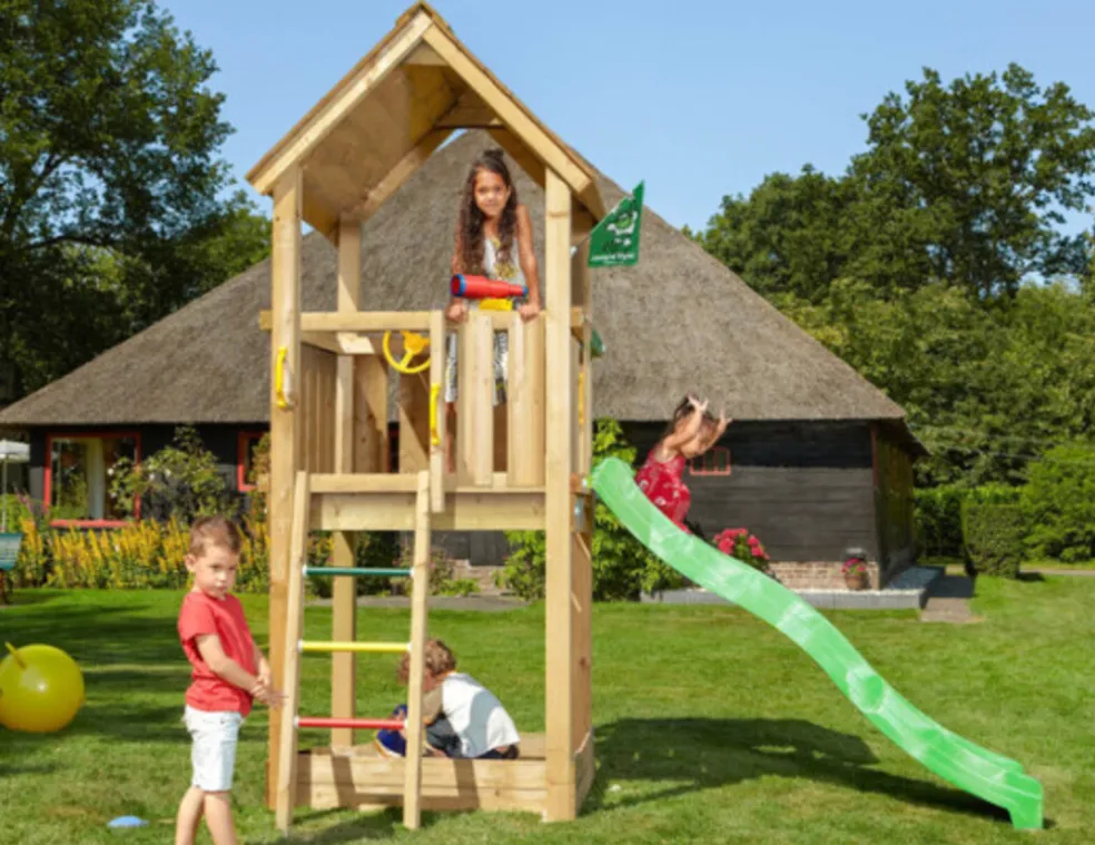Lektorn Jungle Gym Club m/rutchkana