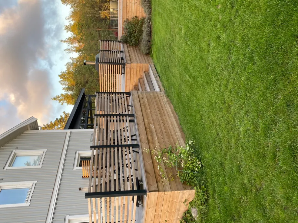 Mellanstolpe Harstena Svart 1125 mm Steel Design