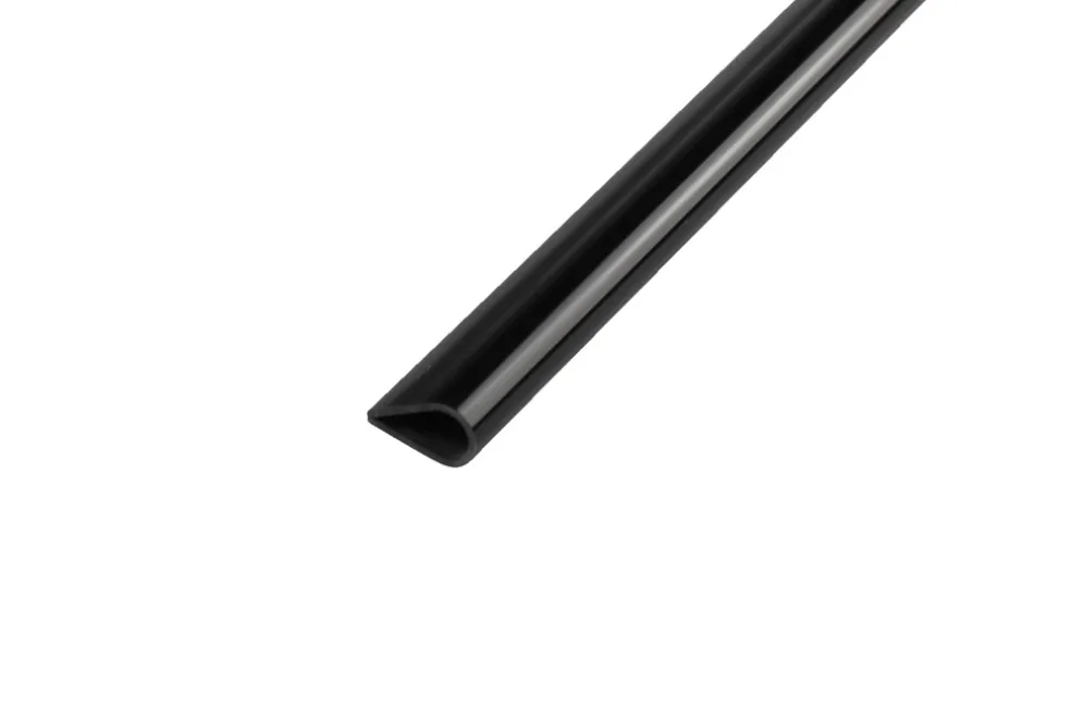 Plastskena Svart 5 mm x 1 m