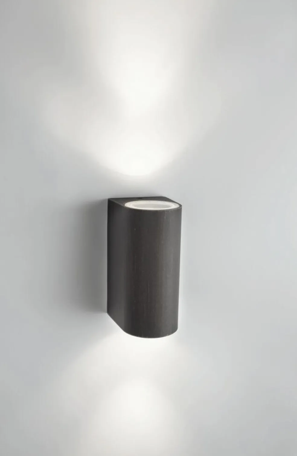 Vägglampa Nightingale Rost Philips