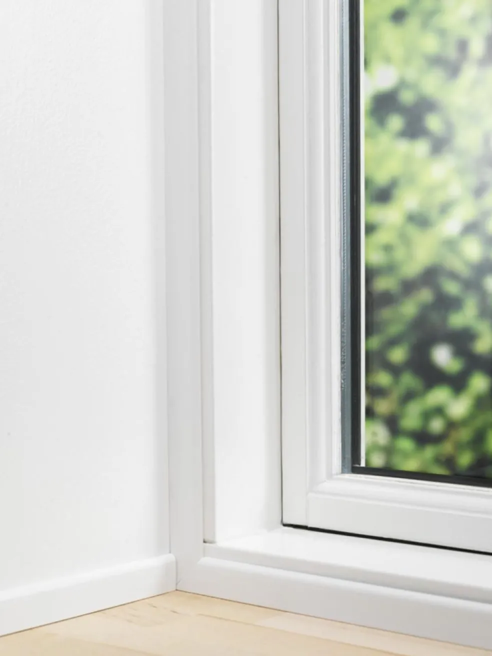 Vägglist PVC Vit 7 x 43 mm - 2,5 m Primo