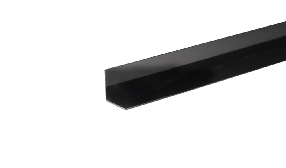 Vinkellist PVC Svart 25 x 25 mm - 1 m