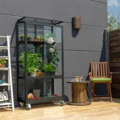 Växthus Urban Svart Glas Sockel 0,35 m² Vitavia